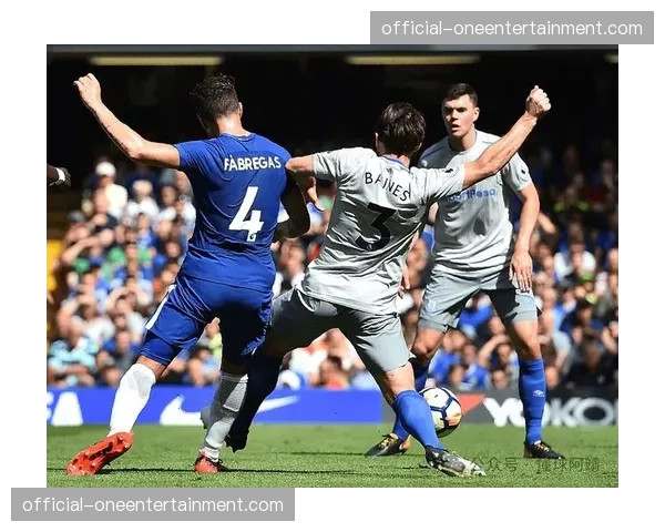 “足球援助”慈善赛在斯坦福桥举行，多位英超名宿参加